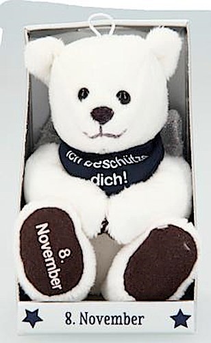 Depesche 8139.313 - Schutzengel Bär aus Plüsch, ca. 9 cm, mit Datum 08. November, Geschenk für Geburtstag, Jahrestag oder Hochzeitstag